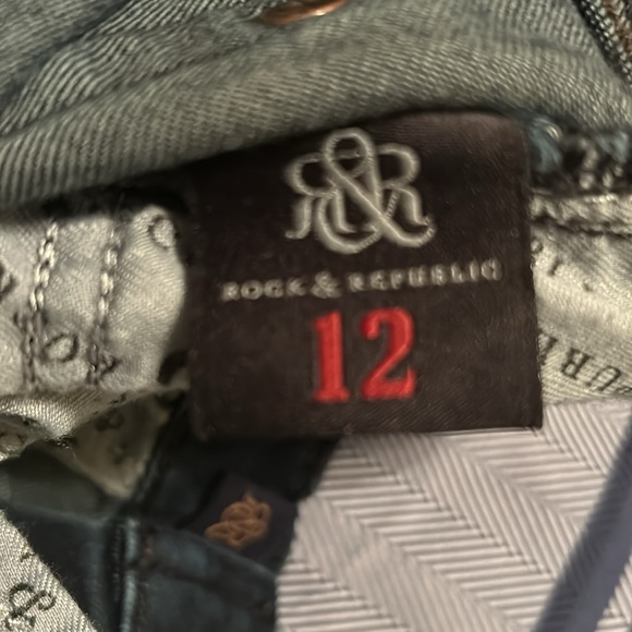 ROCK & REPUBLIC DARK WASH JEANS - Picture 5 of 8